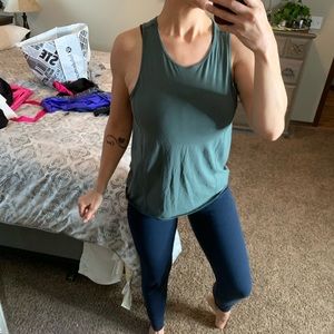 Lululemon tank